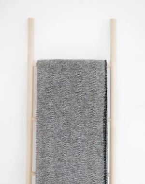 Wolldecke leichte Kuscheldecke FINN aus 100%