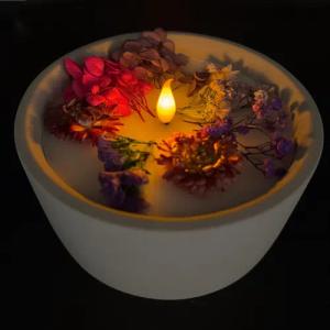 Online-Fuchs LED-Kerze aus Echtwachs mit Trockenblumen
