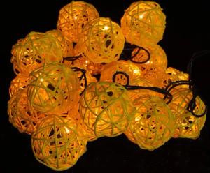 Guru-Shop LED-Lichterkette Rattan Ball 20`er LED