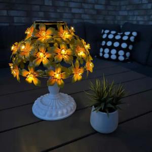 Online-Fuchs LED Außen-Tischleuchte - Solar Tischlampe