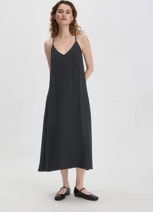 hessnatur Damen Träger-Kleid Midi Regular aus LENZING™ ECOVERO™ Viskose - schwarz - Größe 34