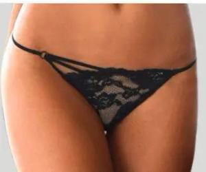 LASCANA String aus leicht transparenter Spitze