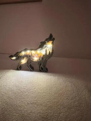 Stelby Tierfigur Dekoration Holzmodell Wolf mit