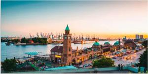 Artland Wandbild Hamburg Hafen und Landungsbrücken,