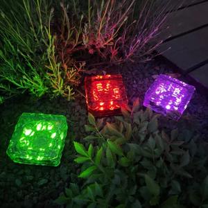 Online-Fuchs LED Solarleuchte 3 Steine aus
