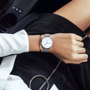 Daniel Wellington Uhr - Classic Petite Sterling 28 mm - Gr. unisize - in Silber - für Damen