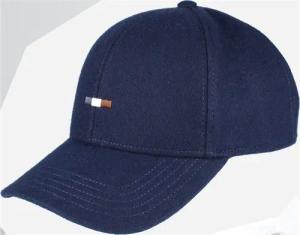 Cap mit modernem Strukturgewebe in marine