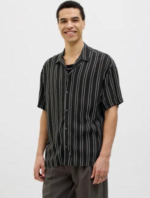 Jack & Jones Kurzarmhemd "JJEJEFF STRIPE RESORT SHIRT SS SN", mit Streifen Muster
