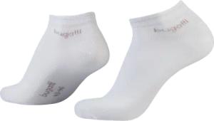Sneaker-Socken in sportlicher Kurzform mit Logo-Schriftzug in weiß