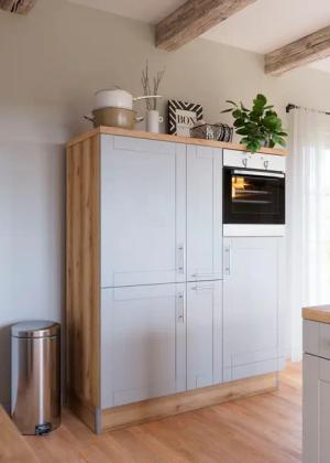 KOCHSTATION Pantryküche "KS-Ahus", Breite 150 cm,wahlweise mit E-Geräten,Soft-Close-Funktion