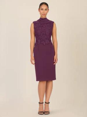 Apart Abendkleid in Lagenoptik mit Spitzenborte