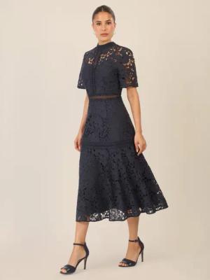 Apart Abendkleid mit blickdichtem Unterkleid