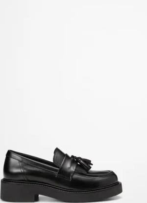 Quasten-Loafer