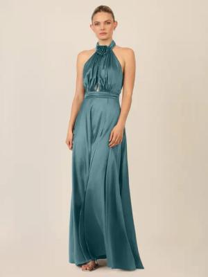 Apart Abendkleid mit Neckholder und Drapierung