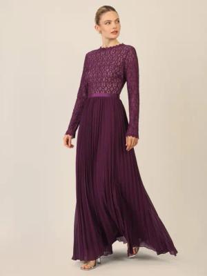 Apart Abendkleid mit Plisseerock