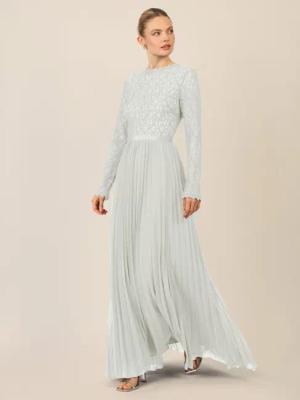 Apart Abendkleid mit Plisseerock