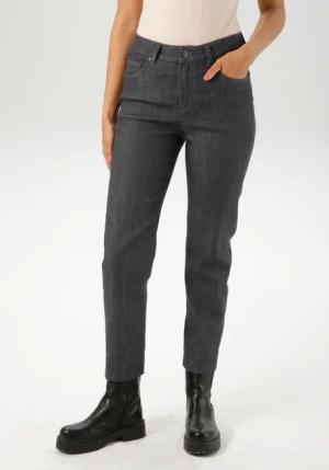 Aniston SELECTED Straight-Jeans, in Straight-Form und mit moderner Waschung - NEUE KOLLEKTION