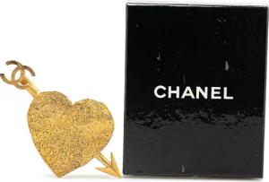 Chanel Halskette - Gold Plated CC Heart and Arrow Brooch - Gr. unisize - in Gold - für Damen