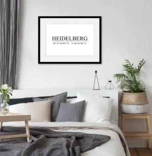 queence Bild "HEIDELBERG", Städte-Schriftzug-Deutschland-Stadt-Schwarz-Weiß, (1 St.), HD Premium Poster-Druck inkl. Holzrahmen