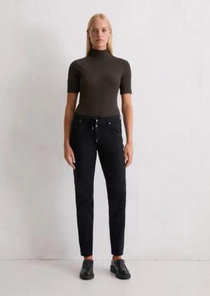 Hose Model Theda boyfriend