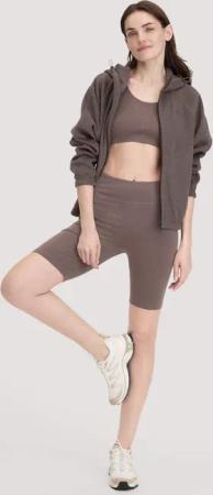 hessnatur Loungewear Shorts Fitted ACTIVE LIGHT aus Bio-Baumwolle - lila - Größe M/l
