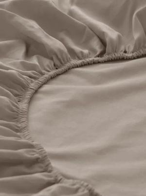 hessnatur Satin Spannbettlaken aus Bio-Baumwolle - beige - Größe 180x200 cm