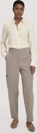 hessnatur Damen Hose Soft Utilty Cargo Relaxed aus Bio-Baumwolle - beige - Größe 48