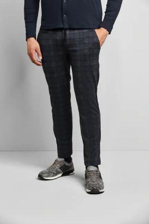 bugatti Chinohose, in der Passform Modern Fit