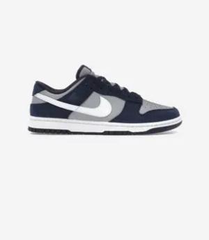 Nike Sneaker Dunk Low Georgetown Suede