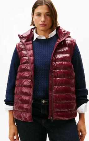 Tommy Hilfiger Curve Steppweste "CRV LW PADDED SLIM VEST", in großen Größen, mit Kapuze