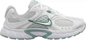 Nike - V5 RNR Sneaker Damen weiß