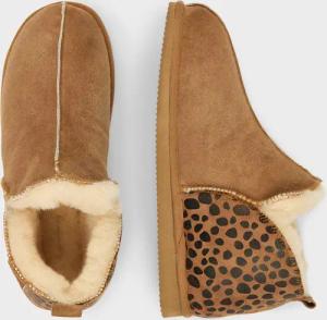 Hausschuhe aus echtem Schaffell - camel / schwarz / gemustert - Gr. 39 von Goldner Fashion