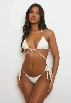 Moda Minx Bikini-Hose "Seychelles", (1 St., Panty), mit wunderschönen, kleinen Anhängern