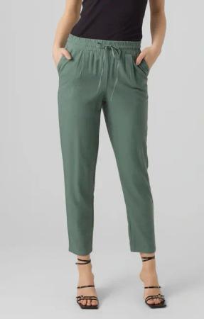 Vero Moda Schlupfhose "VMJESMILO MW ANKLE PANTS WVN NOOS", mit elastischem Bündchen und Kordelzug
