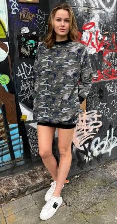 Worldclassca Longsweatshirt Worldclassca Damen Oversized Sweatshirt Camouflage Freizeit Pulli
