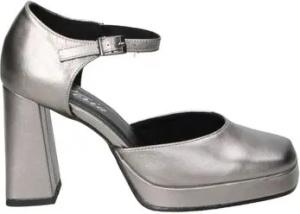 Isteria  Sandalen 23173