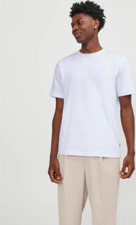 Jack & Jones "JJEURBAN EDGE TEE SS O-NECK NOOS" mit Rundhalsausschnitt