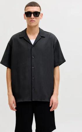 Jack & Jones Kurzarmhemd "JJEHARRISON RESORT SHIRT SS SN" Materialmix mit Stretch, loose fit