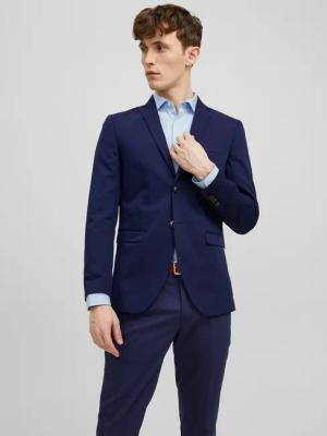 Jack & Jones Sakko JPRFRANCO Blazer mit 2-Knopf-Form und extra schmalem Schnitt unifarben, modisch, slim fit, Kunstfaser