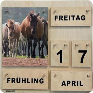 Kollektion Karthaus ewige Kalender Dauerkalender aus Holz, Wand-, Tisch + Lernkalender, Handgefertigt