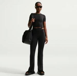 Leggings Damen Nike Zenvy Logo Swoosh