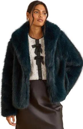 Love & Roses Fellimitatmantel Love & Roses Kunstfellmantel mit Schalkragen (1-tlg)