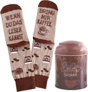 Lucadeau Freizeitsocken Kaffee Schoki Tee Socken in Dose mit Spruch, wenn du das lesen kannst (Dose, 1 Paar) rutschfest, Gr. 37-43, Geschenke für Frauen, Geburtstagsgeschenk