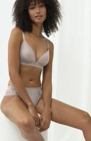Mey Bügel-BH Damen Serie Luxurious unifarben (1-tlg., 1) 3D-Cups, atmungsaktiv, mit Bügel, Spitze, verstellbare Träger