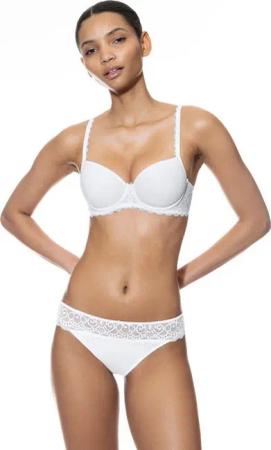 Mey Bügel-BH SERIE AMOROUS verstellbare BH-Träger verleihen optimalen Sitz