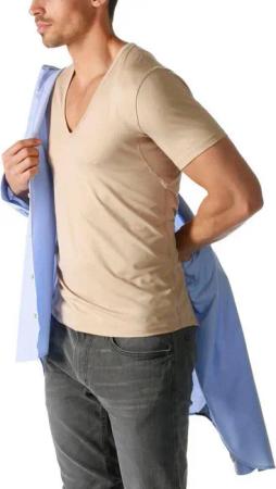 Mey Unterziehshirt Dry Cotton Functional Kurzarm, tiefem V-Ausschnitt, Single Jersey, mit extra-langem Rücken