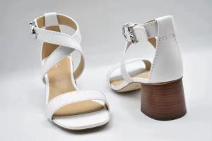 Michael Kors Sandalen - White Flat Sandals - Gr. 6 - in Weiß - für Damen