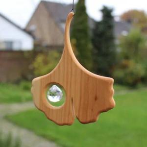 Mitienda Shop Fensterschmuck aus Holz | Ginkgo mit Kristall
