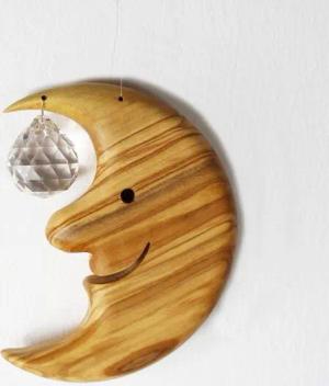 Mitienda Shop Fensterschmuck Mond mit Kristallkugel aus Olivenholz | Holz Fenster Deko