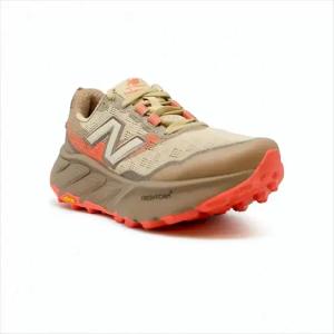 New Balance Low-Top Sneaker - Wthierv9 Fresh Foam Desert Clay Synthetic Sneaker - Gr. 6_5 - in Weiß - für Damen